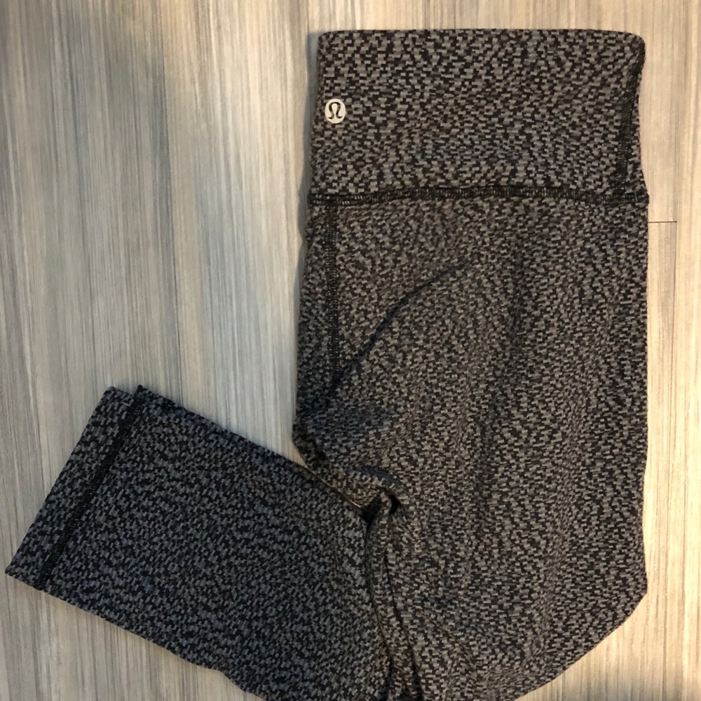Lululemon cropped leggings